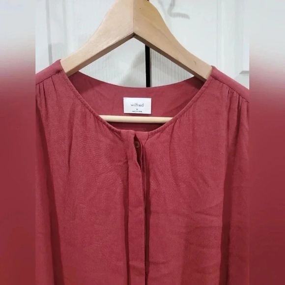 Aritzia Wilfred Barossa Dress Size Medium Tiered Mini Solid Red Carmine L Sleeve - Picture 7 of 15